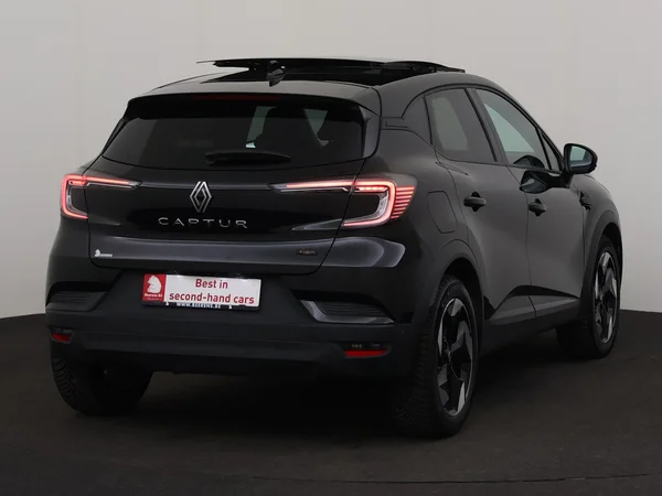 RENAULT Captur (2024) — foto 22 van 28