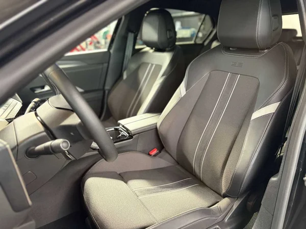 Opel Astra (2025) — foto 16 van 17