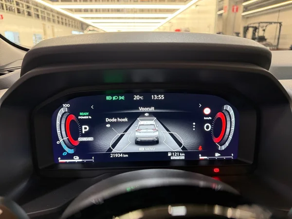 Nissan X-Trail (2025) — foto 7 van 30