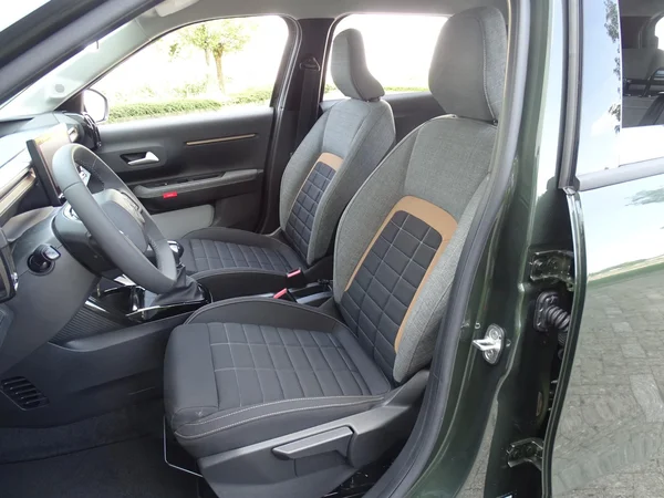 Citroën C3 Aircross (2025) — foto 3 van 26