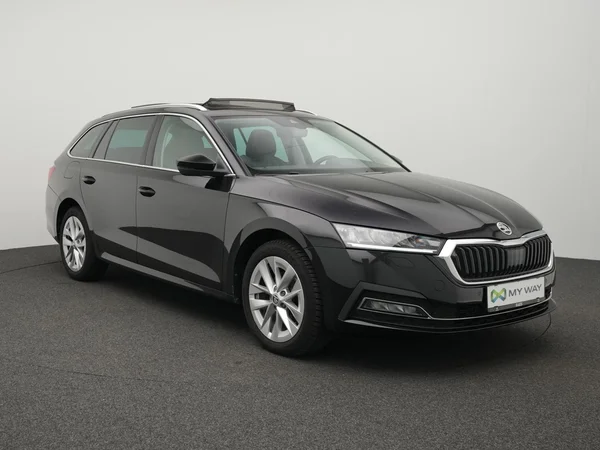 SKODA Octavia Combi (2021) — foto 12 van 41