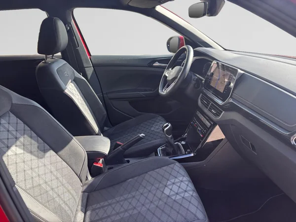 VOLKSWAGEN T-Cross (2024) — foto 8 van 24