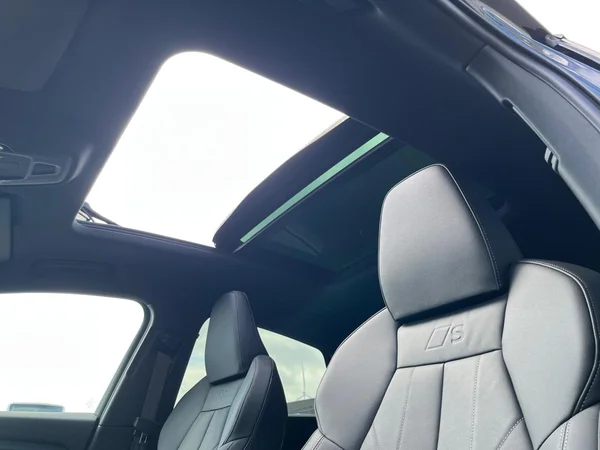 AUDI Q6 Sportback e-tron (2025) — foto 17 van 24