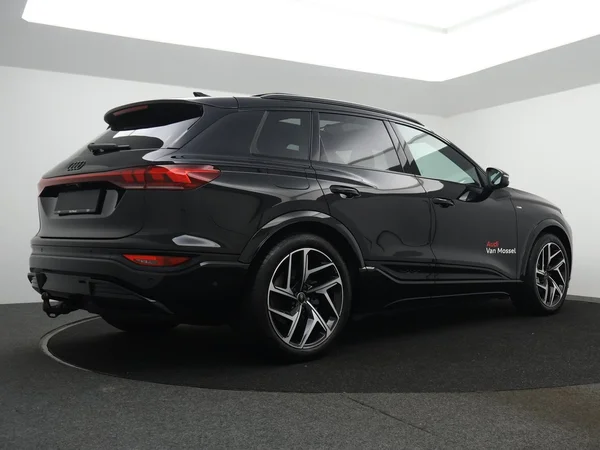 AUDI Q6 e-tron (2026) — foto 23 van 27