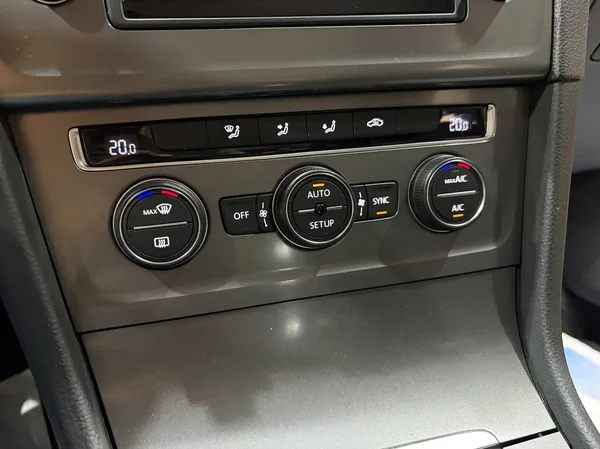 Volkswagen Golf (2013) — foto 5 van 22