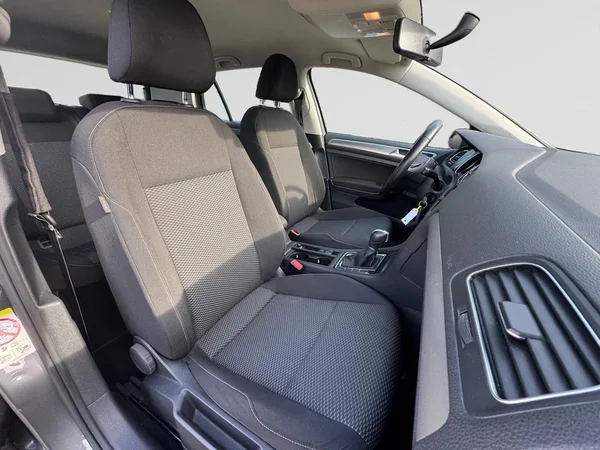 VOLKSWAGEN Golf VII (2017) — foto 13 van 18
