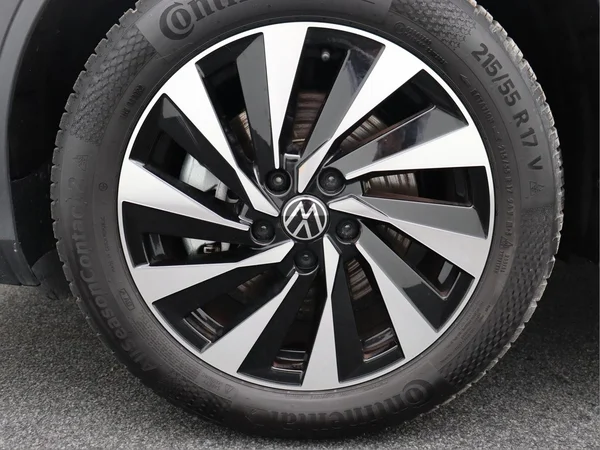 VOLKSWAGEN T-Roc (2025) — foto 8 van 16