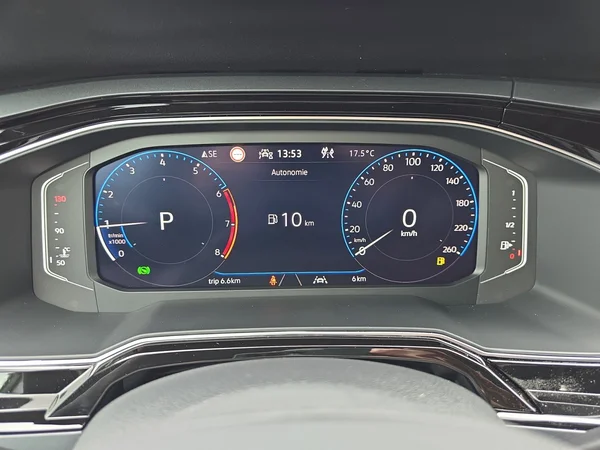 VOLKSWAGEN Polo (2024) — foto 6 van 32