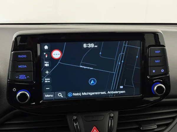 HYUNDAI i30 (2019) — foto 10 van 30