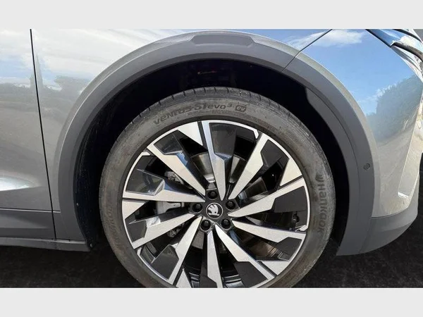Skoda Elroq (2026) — foto 3 van 27