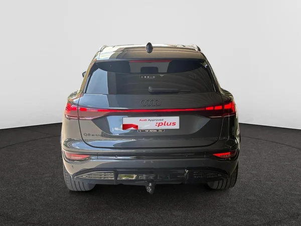 AUDI Q6 e-tron (2026) — foto 14 van 16