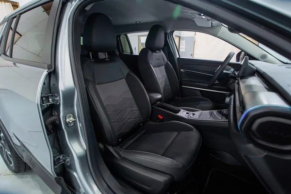 Jeep E-Avenger (2024) — foto 7 van 74