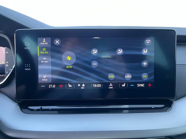 SKODA Octavia (2021) — foto 6 van 21