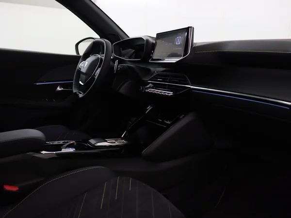 PEUGEOT 2008 (2025) — foto 3 van 27