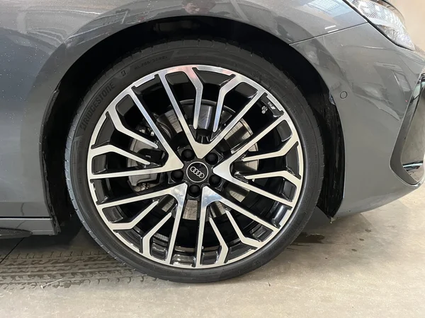 AUDI A6 Avant (2025) — foto 9 van 24