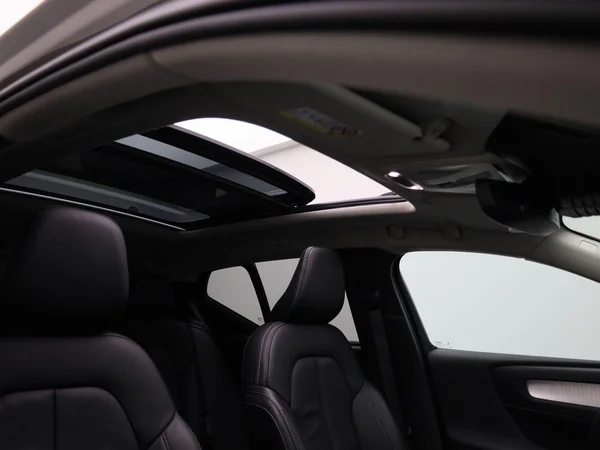 Volvo XC40 (2021) — foto 31 van 42