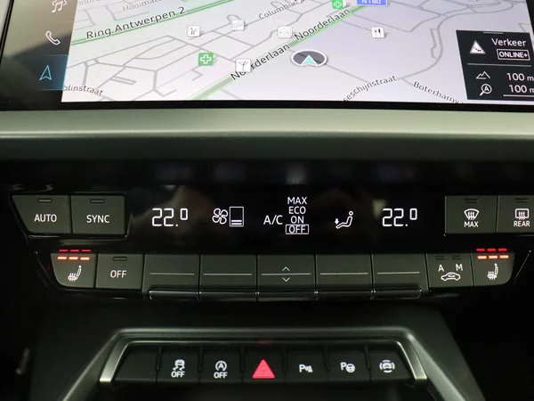 AUDI A3 Sportback (2025) — foto 9 van 18