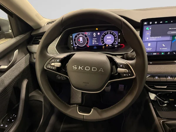 SKODA Octavia Combi (2026) — foto 5 van 24