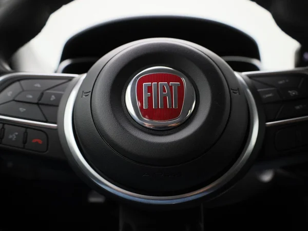 Fiat Tipo (2022) — foto 19 van 40