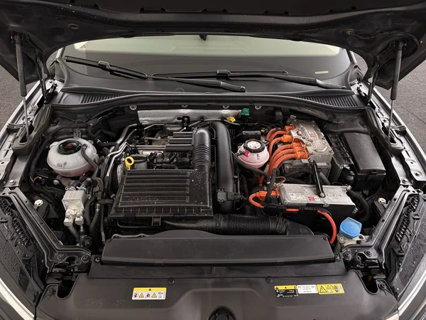 SKODA Superb (2022) — foto 6 van 31