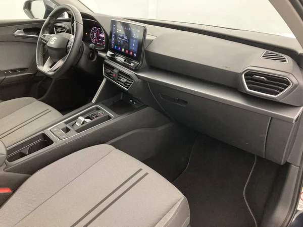 SEAT Leon ST (2022) — foto 6 van 36