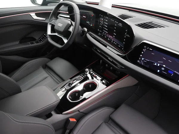 AUDI A6 Avant (2026) — foto 17 van 23