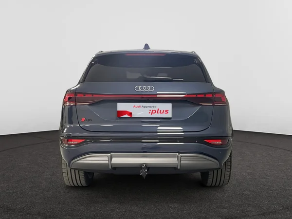 AUDI Q6 e-tron (2024) — foto 10 van 14