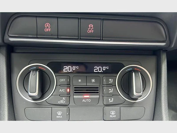 Audi Q3 (2018) — foto 13 van 23