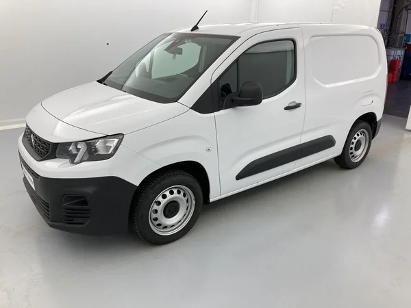 PEUGEOT Partner Van Swb (2024) — foto 32 van 36