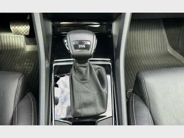 Skoda Karoq (2020) — foto 14 van 32