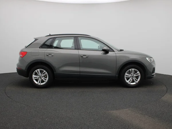 Audi Q3 (2022) — foto 42 van 45