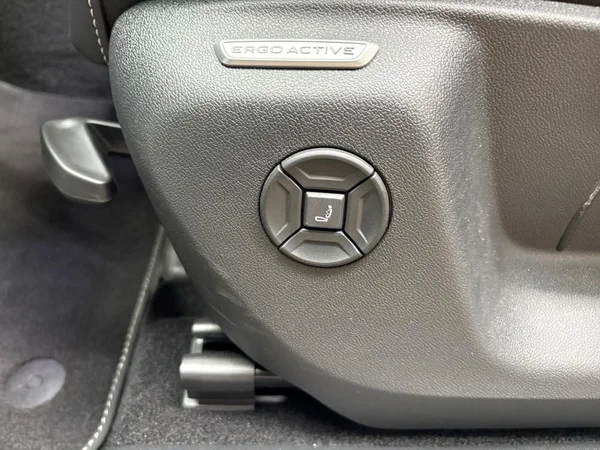 VOLKSWAGEN Tiguan (2026) — foto 5 van 15