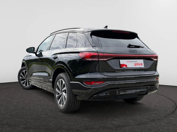 AUDI Q6 e-tron (2025) — foto 12 van 24