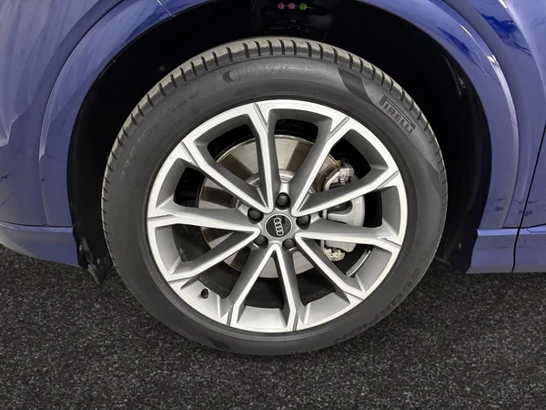 AUDI Q4 e-tron (2024) — foto 10 van 13