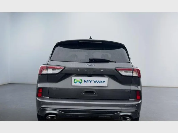 Ford Kuga (2021) — foto 23 van 28