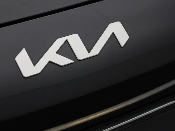 Kia Rio (2023) — foto 22 van 37