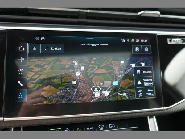 AUDI Q7 e-hybrid (PHEV) (2024) — foto 25 van 37