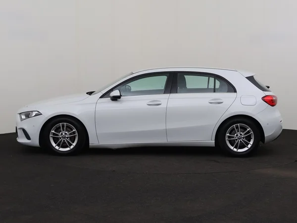 MERCEDES A 180 (2018) — foto 12 van 26