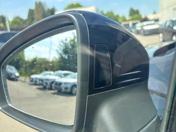VOLKSWAGEN Tiguan (2023) — foto 13 van 22