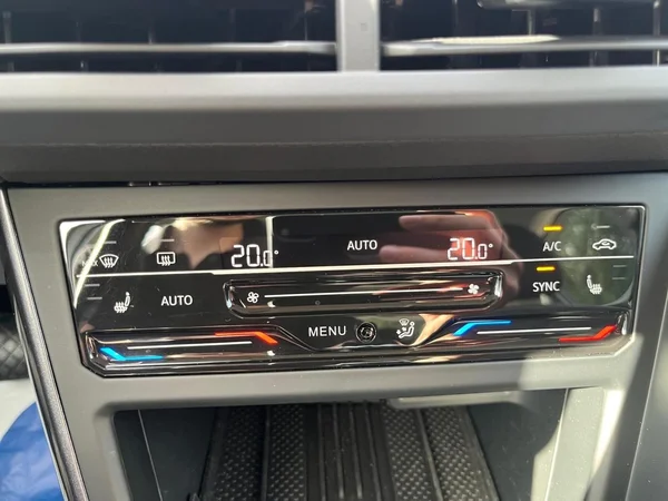 VOLKSWAGEN Polo (2025) — foto 9 van 18