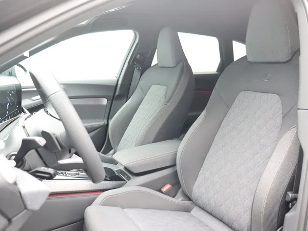 AUDI A5 Avant (2025) — foto 6 van 17