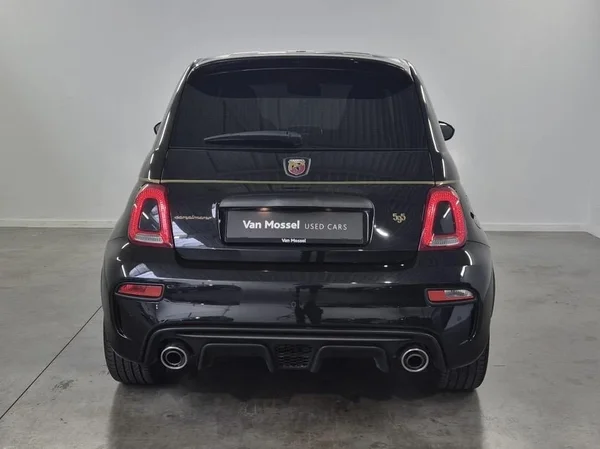 Abarth 595 (2021) — foto 18 van 22