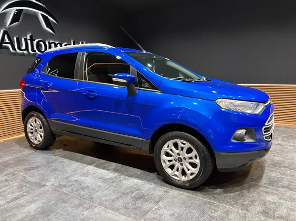 Ford Ecosport (2017) — foto 8 van 20