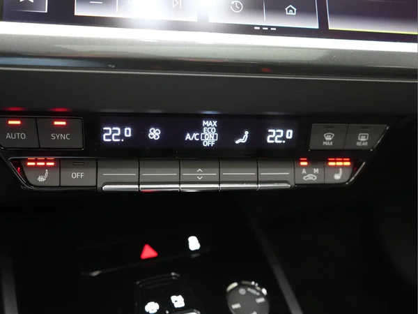 AUDI Q4 e-tron (2025) — foto 24 van 30