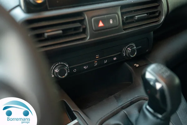Peugeot Partner (2021) — foto 11 van 22