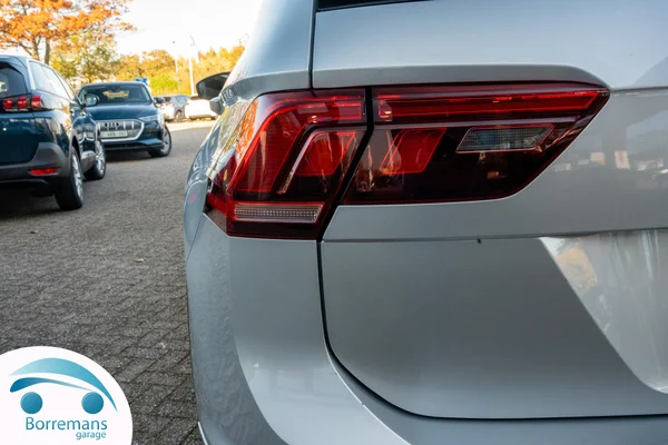 Volkswagen Tiguan (2023) — foto 7 van 43