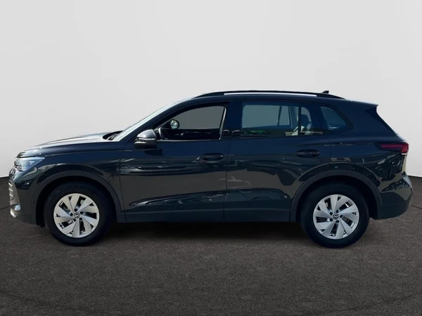 VOLKSWAGEN Tiguan (2025) — foto 8 van 21