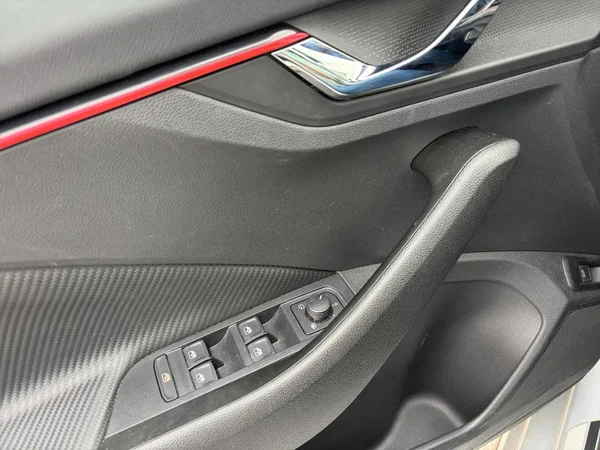 SKODA Scala (2024) — foto 6 van 14