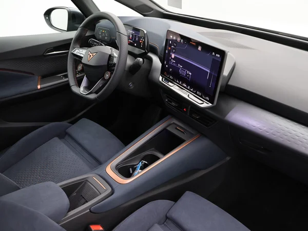CUPRA Born (2025) — foto 18 van 24