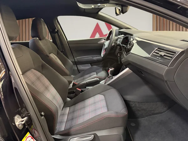 Volkswagen Polo-GTI (2025) — foto 21 van 29